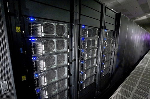 联想在巴塞罗那打造全球最强超级计算机